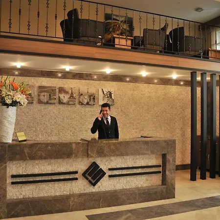 Hotel Esila 4*